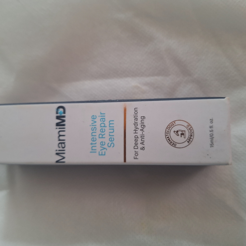 miami White Eye Cream for Skincare